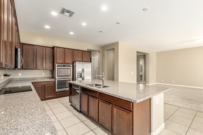 Foto del edificio - 14762 W Georgia Dr