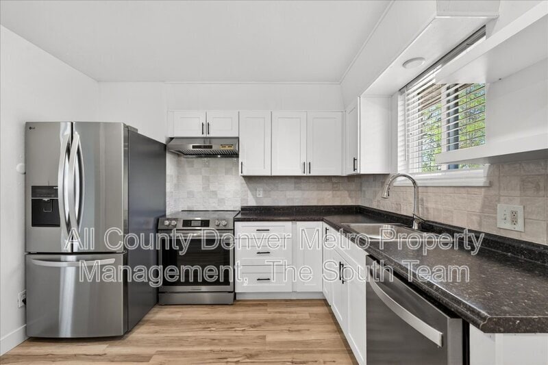 Photo - 9050 Elm Court - 1
