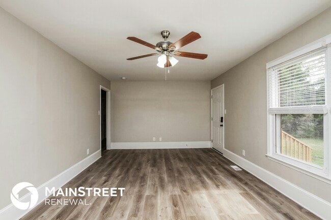 Foto del edificio - 200 Shepherd Rd