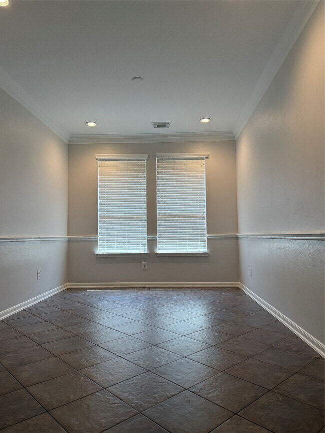 Building Photo - 15226 Olmstead Park Dr