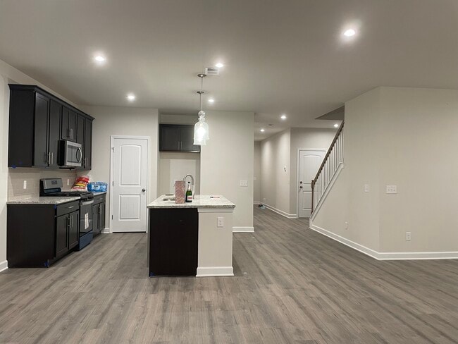 Building Photo - 2745 Sparrowgap Trl