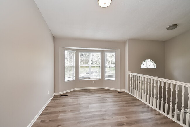 Building Photo - 2032 Lown Farm Ln