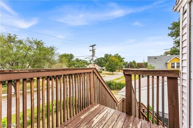 Foto del edificio - 23253 Ivan Ave