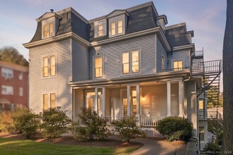 Building Photo - 7 Fairfield Ave