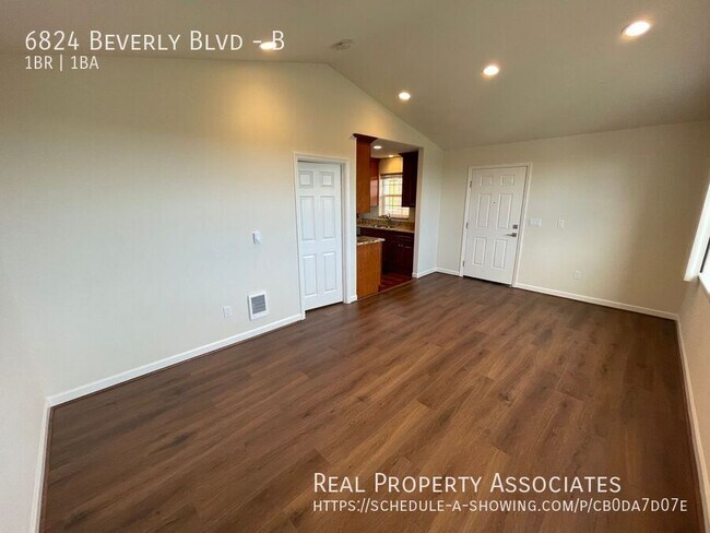 Foto del edificio - 6824 Beverly Blvd