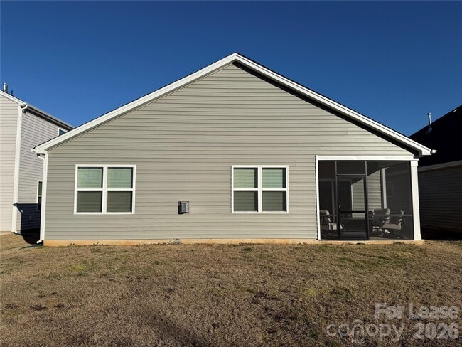 Building Photo - 1421 6th St NE