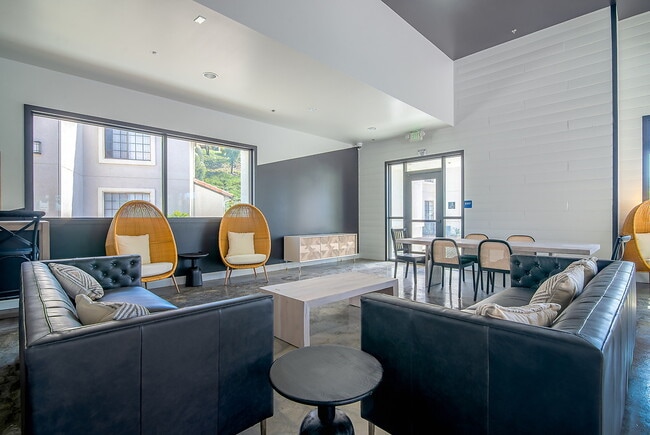 Building Photo - The Palms at Laguna Niguel