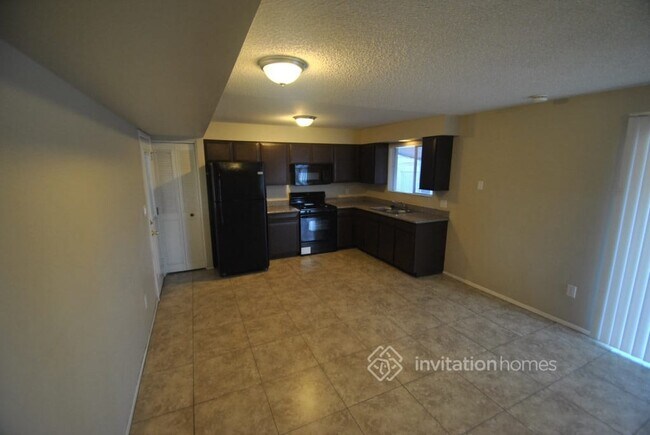Building Photo - 3502 W Voltaire Ave