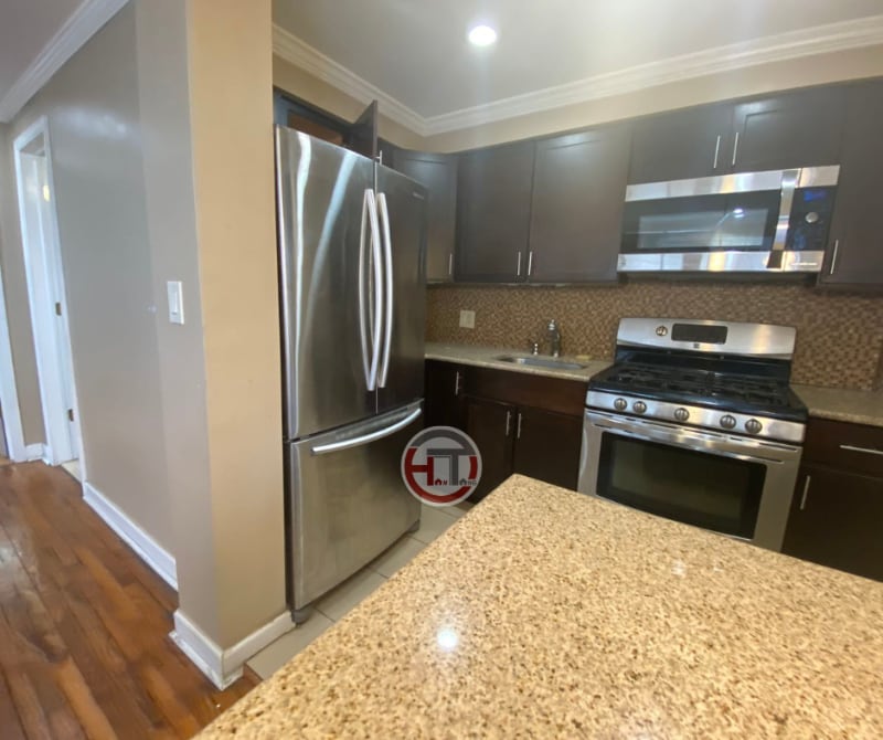 2030 Mayflower Ave Unit 1, The Bronx, NY 10461 Room for Rent in The