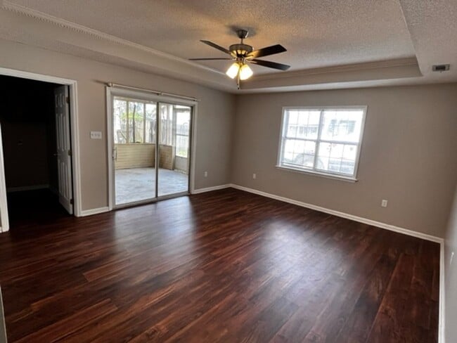 Foto del edificio - Check Out This 3BD/2B Home!!