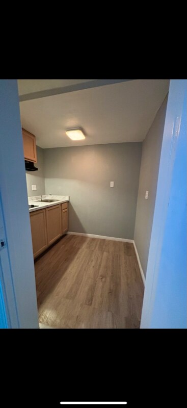Foto del edificio - 25671 Elder Ave