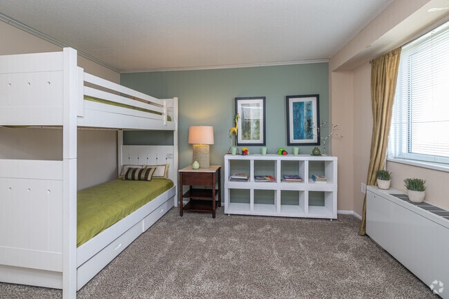 2BR, 2BA - 1,150SF - Secondary Bedroom - Enclave Silver Spring