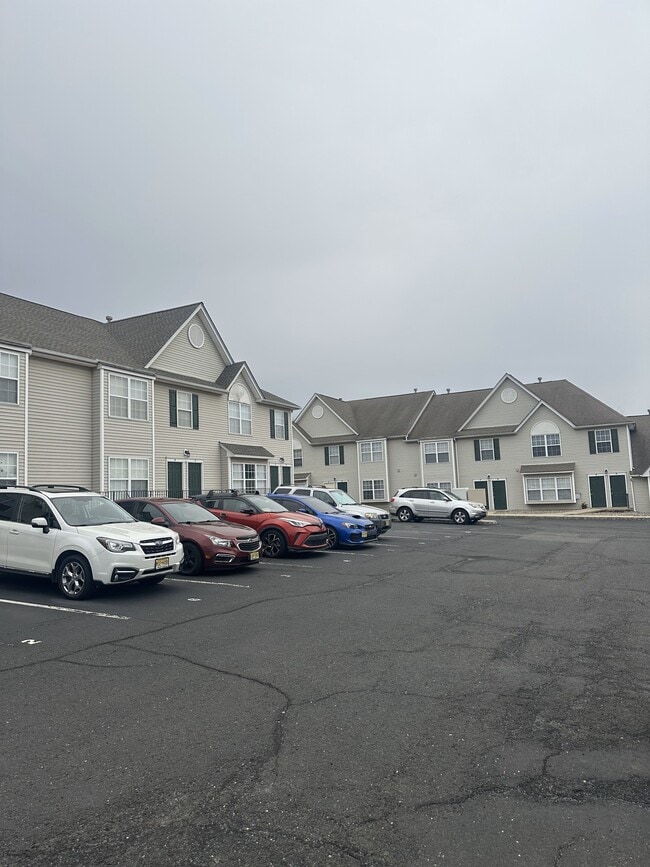 Private Parking - 120 N 4th Ave