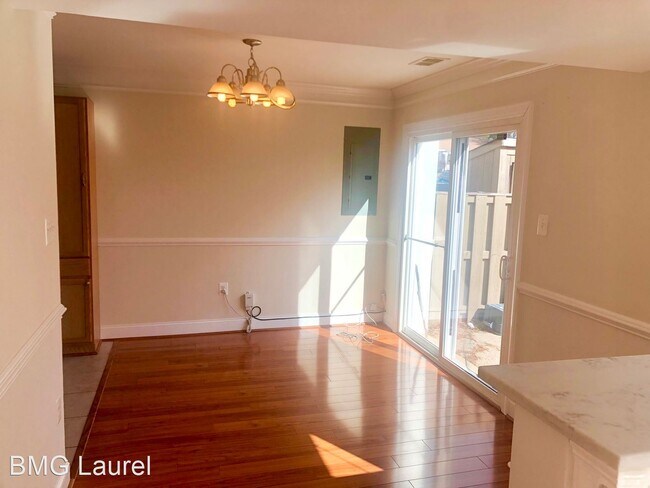 Building Photo - 4 br, 2.5 bath House - 18612 Bay Leaf Way