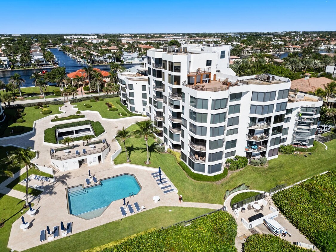 Primary Photo - 2565 S Ocean Blvd