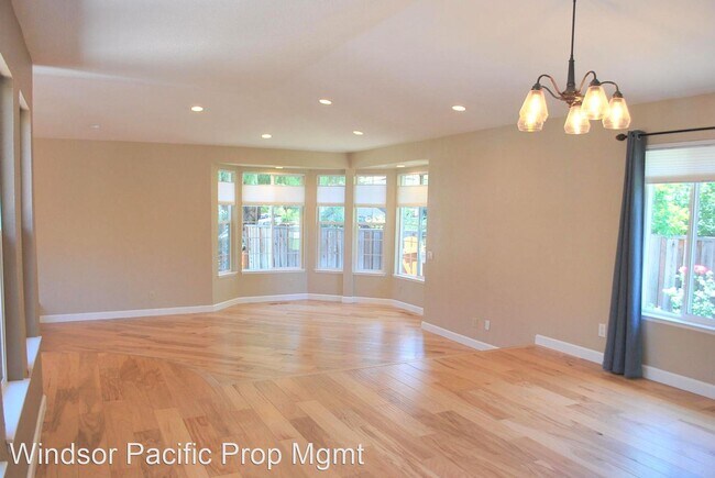 Foto del edificio - 4 br, 3.5 bath House - 411 Old Ranch Court