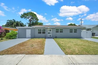 Building Photo - 1134 S Ridge St