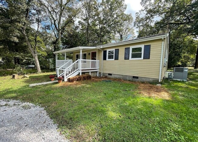 Building Photo - 612 Cove Rd