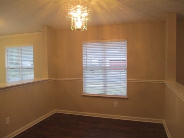 Foto del edificio - 1127 Hidden Cove Cir S