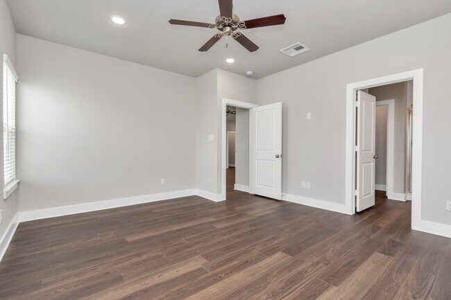 Foto del edificio - 10638 Cascade Crk Dr