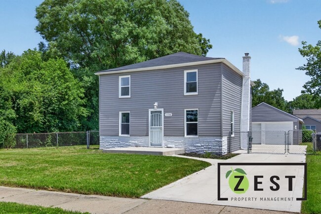 Building Photo - Beautiful Updated 4 Bed 1.5Bath Colonial **Open House Sunday June 21st from 1pm to 2pm**st
