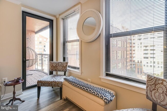 Foto del edificio - 631 D St NW