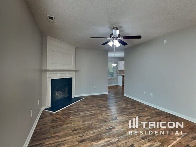 Foto del edificio - 4213 Ivy Hill Rd