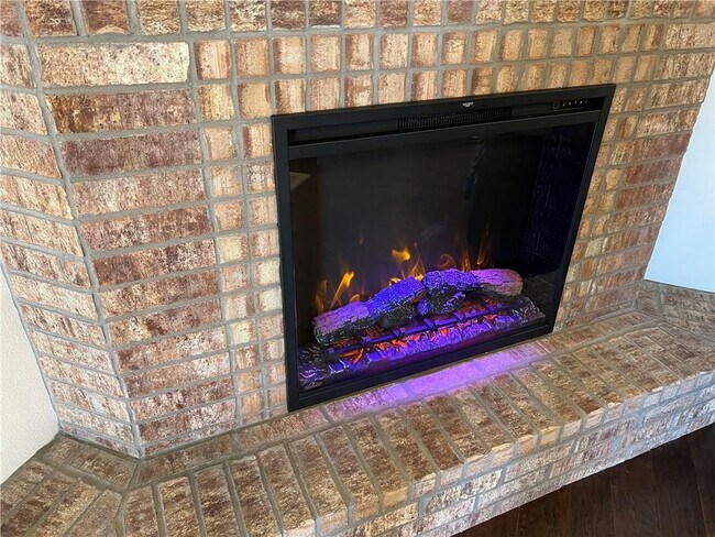 Foto del edificio - 324 Fox Cir