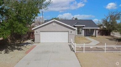 Building Photo - 8497 Tamarack Ave