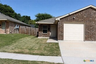 Building Photo - 1204 N 18th St
