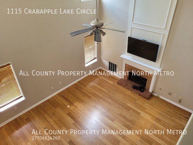 Foto del edificio - 1115 Crabapple Lake Circle