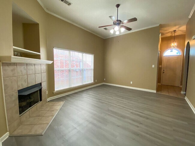 Building Photo - 3 bed, 2 bath in Cordova near Shelby Farms