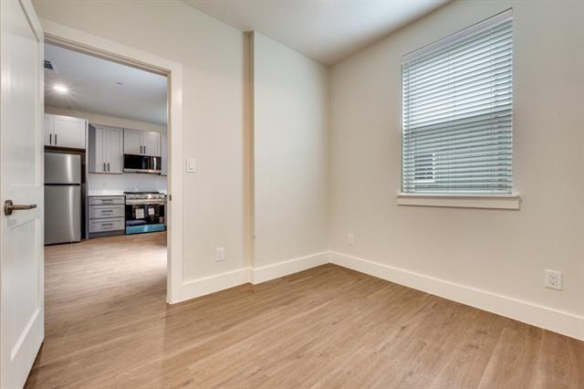 Building Photo - 5317 Reiger Ave