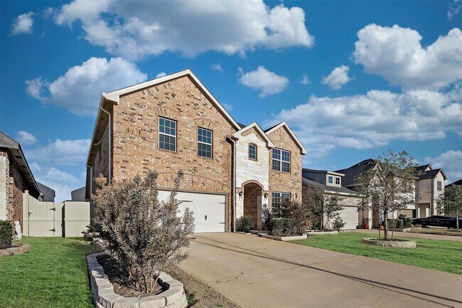 Building Photo - 322 Summer Landing Ct