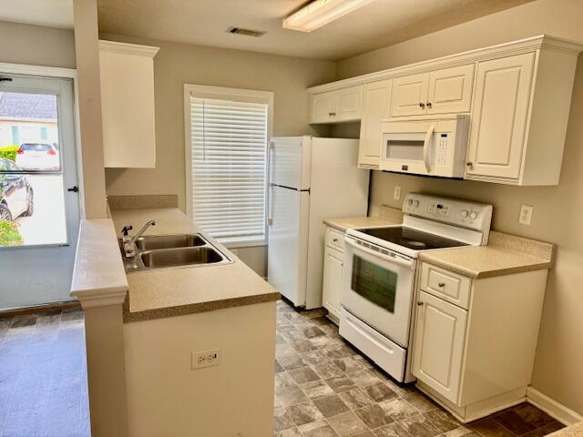 Building Photo - 7306 Dorado Dr