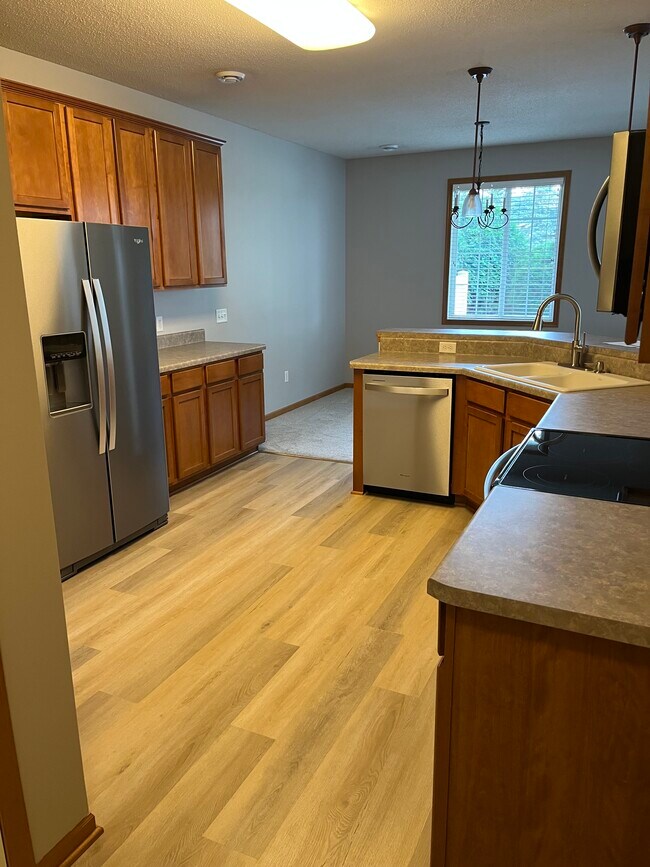 Foto del edificio - 3442 Cherry Ln