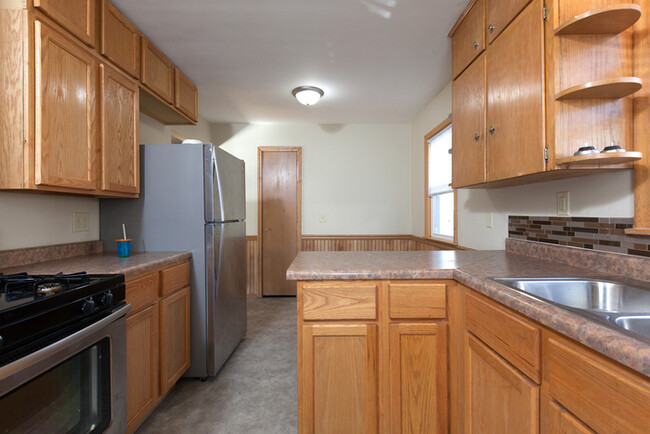Building Photo - Beautiful 3 Bedroom, 1 Bathroom House in N...