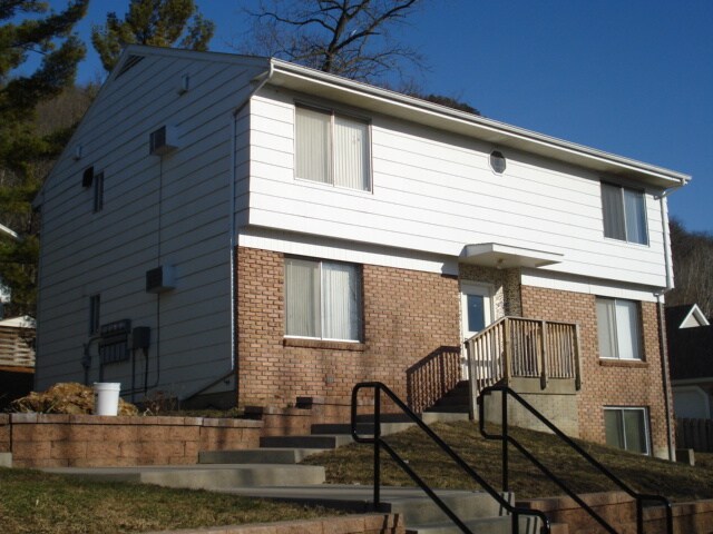 Foto del edificio - 3845 Cliffside Dr