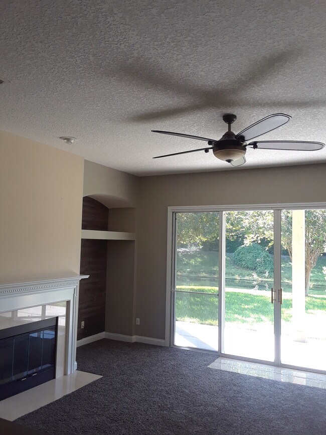 Foto del edificio - 1137 Sandlake Rd