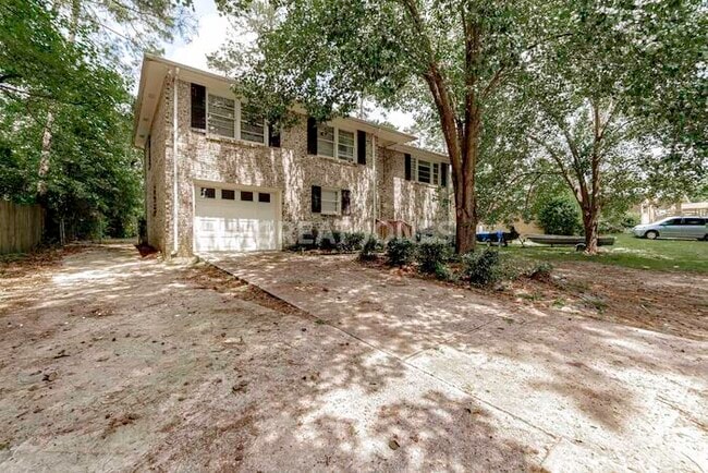 Building Photo - 3401 Mineral Springs Rd