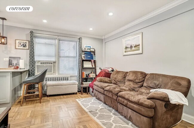 Foto del edificio - 34-49-49 81st St