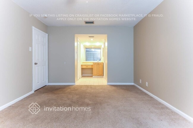 Building Photo - 7521 NW 13th Ct