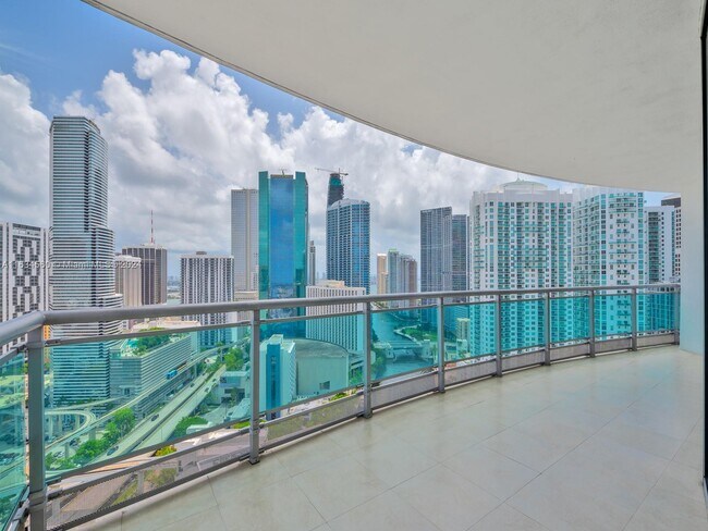 Building Photo - 350 S Miami Ave