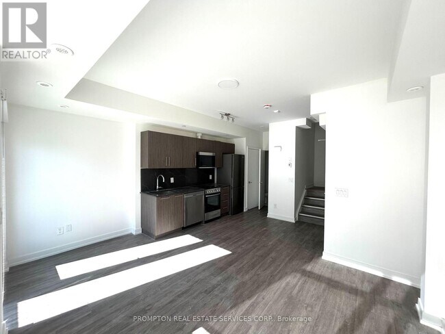 Photo du bâtiment - 871 Sheppard Ave W
