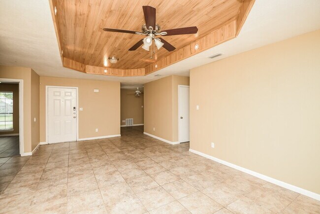 Building Photo - 224 N Bugle Dr