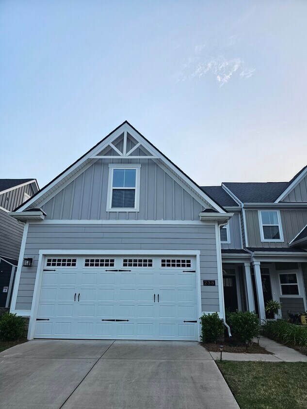 Foto principal - 238 Marion Rd