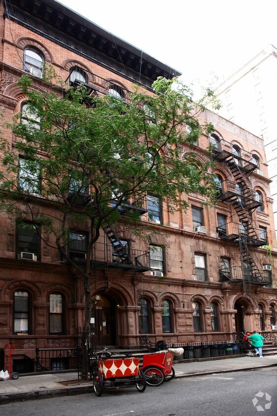 Foto del edificio - Stardom Hall