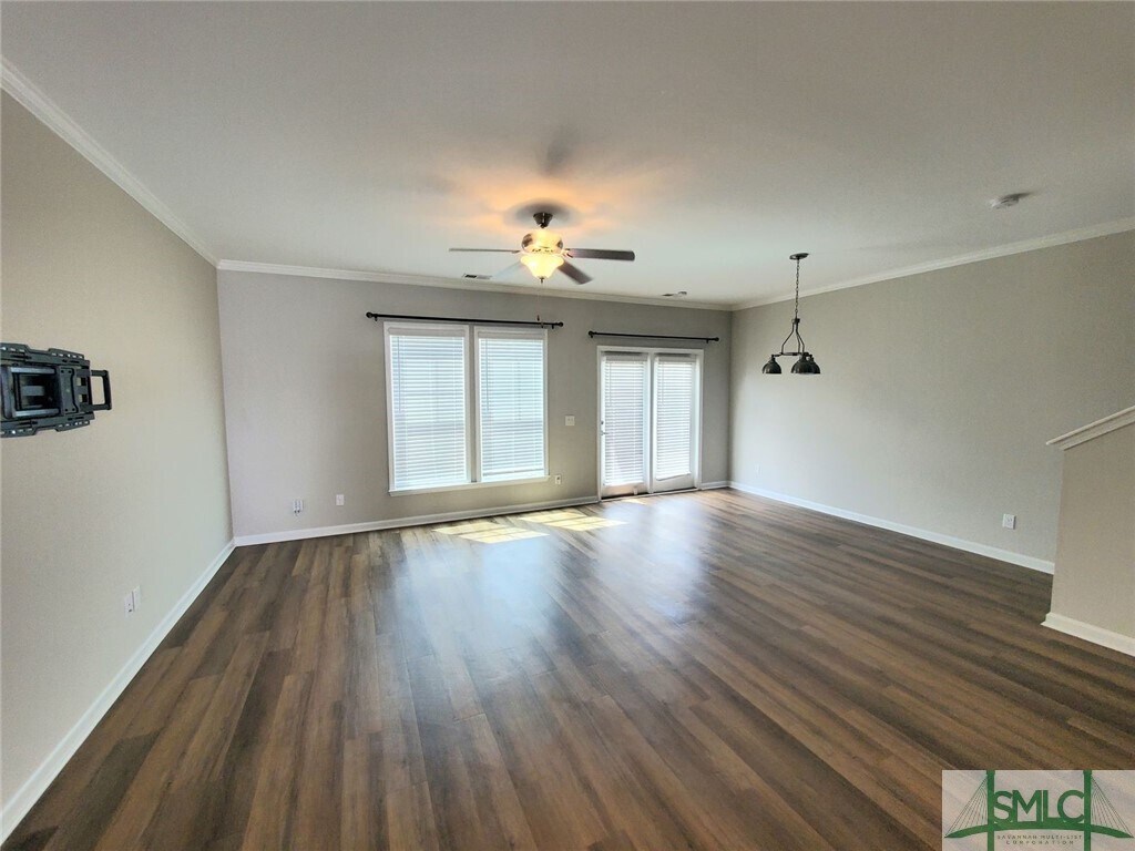 Primary Photo - 203 Sonoma Dr
