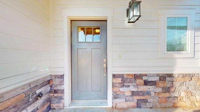 Foto del edificio - Gatewood Place Townhome