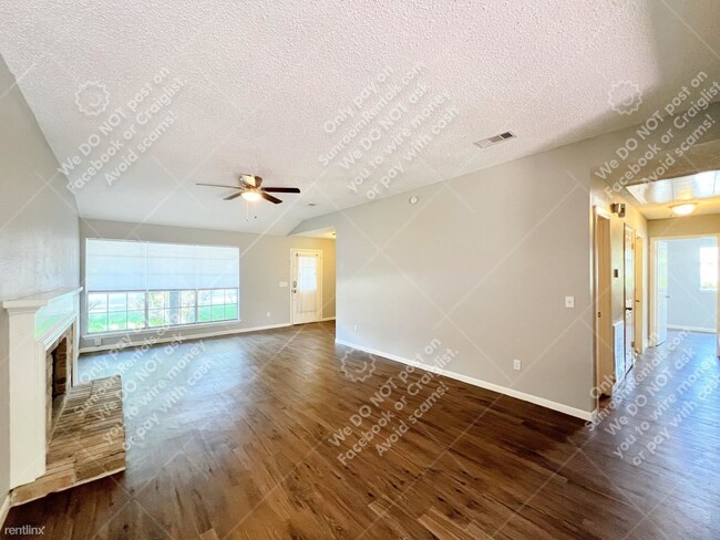 Building Photo - 3 br, 2 bath House - 9514 Cannock Chase Dr